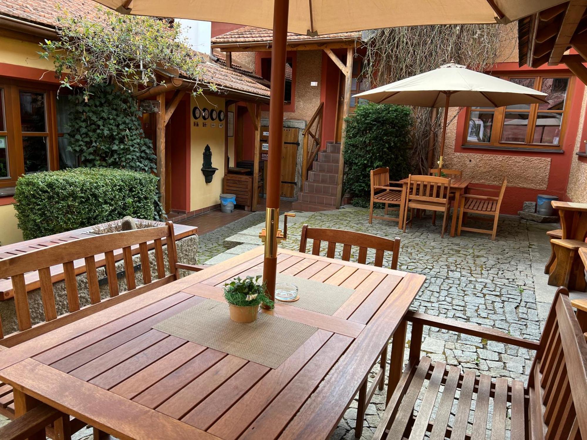 Hostel Postel Český Krumlov المظهر الخارجي الصورة