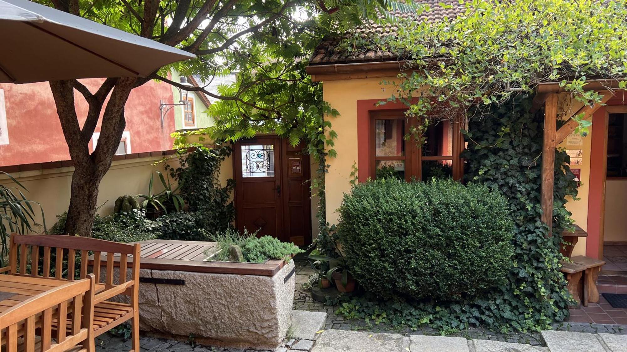 Hostel Postel Český Krumlov المظهر الخارجي الصورة